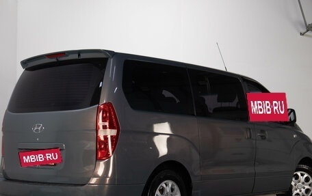 Hyundai H-1 II рестайлинг, 2008 год, 1 249 000 рублей, 4 фотография