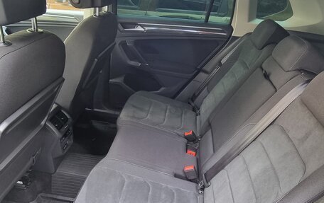 Volkswagen Tiguan II, 2018 год, 3 250 000 рублей, 13 фотография