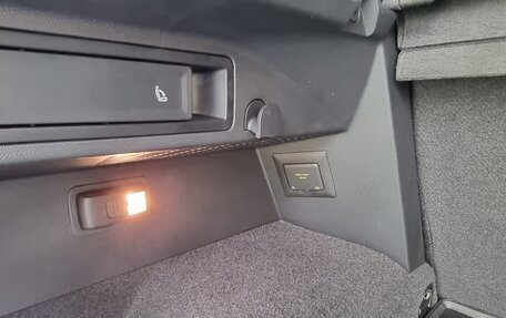 Volkswagen Tiguan II, 2018 год, 3 250 000 рублей, 12 фотография