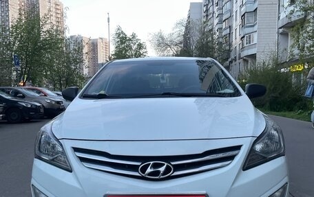 Hyundai Solaris II рестайлинг, 2014 год, 1 000 000 рублей, 1 фотография