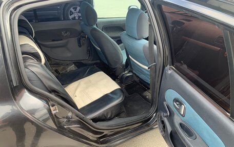 Renault Clio III, 2003 год, 150 000 рублей, 8 фотография