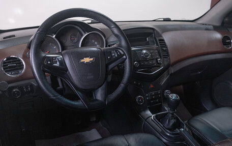 Chevrolet Cruze II, 2011 год, 679 000 рублей, 9 фотография