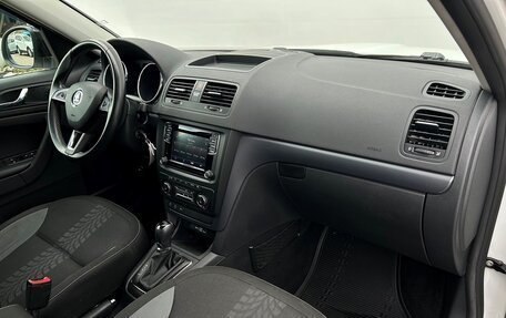 Skoda Yeti I рестайлинг, 2017 год, 1 385 700 рублей, 7 фотография