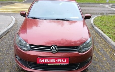 Volkswagen Polo VI (EU Market), 2012 год, 700 000 рублей, 3 фотография