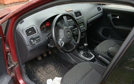 Volkswagen Polo VI (EU Market), 2012 год, 700 000 рублей, 10 фотография
