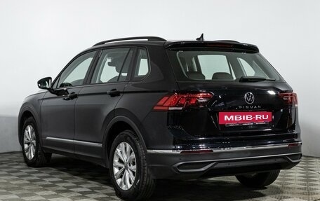 Volkswagen Tiguan II, 2020 год, 2 689 898 рублей, 7 фотография