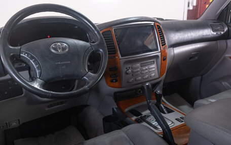 Toyota Land Cruiser 100 рестайлинг 2, 2006 год, 2 489 000 рублей, 8 фотография