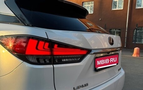 Lexus RX IV рестайлинг, 2021 год, 6 500 000 рублей, 8 фотография