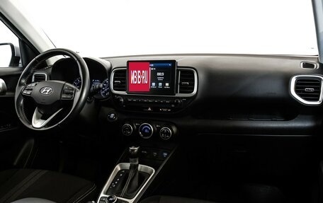 Hyundai Venue I, 2019 год, 1 699 000 рублей, 9 фотография