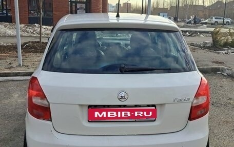 Skoda Fabia II, 2012 год, 370 000 рублей, 3 фотография