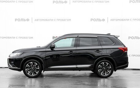 Mitsubishi Outlander III рестайлинг 3, 2021 год, 2 480 000 рублей, 8 фотография