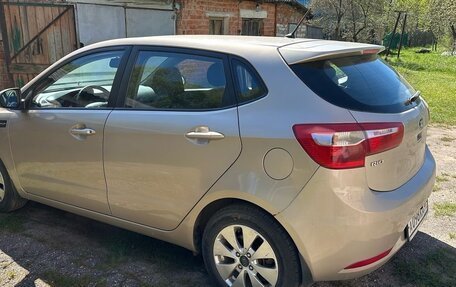 KIA Rio III рестайлинг, 2013 год, 800 000 рублей, 5 фотография