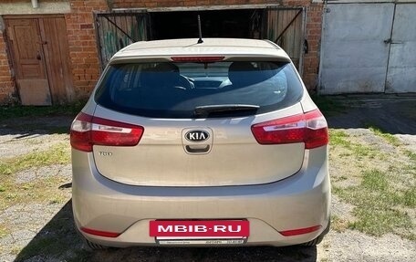KIA Rio III рестайлинг, 2013 год, 800 000 рублей, 4 фотография