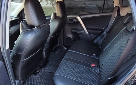 Toyota RAV4, 2013 год, 1 990 000 рублей, 6 фотография