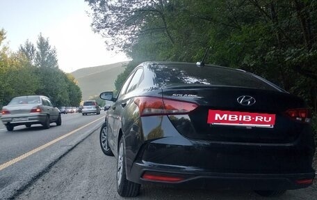 Hyundai Solaris II рестайлинг, 2021 год, 2 100 000 рублей, 3 фотография