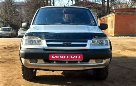 Chevrolet Niva I рестайлинг, 2004 год, 287 000 рублей, 2 фотография