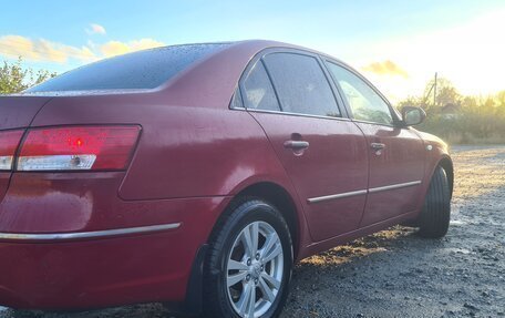 Hyundai Sonata VI, 2010 год, 780 000 рублей, 6 фотография