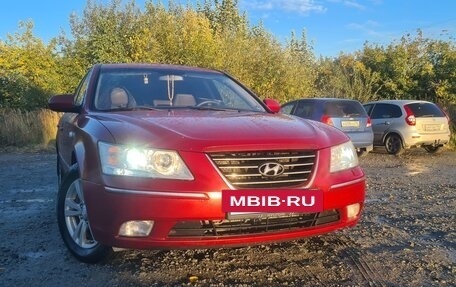 Hyundai Sonata VI, 2010 год, 780 000 рублей, 3 фотография
