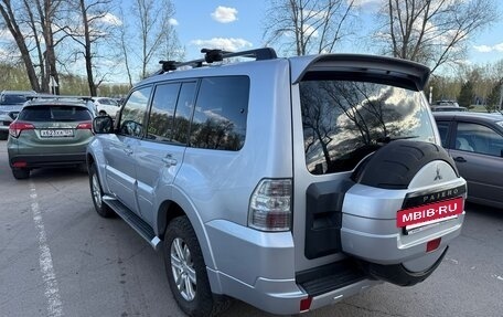 Mitsubishi Pajero IV, 2011 год, 1 899 000 рублей, 8 фотография