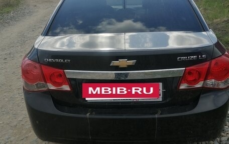 Chevrolet Cruze II, 2010 год, 520 000 рублей, 3 фотография