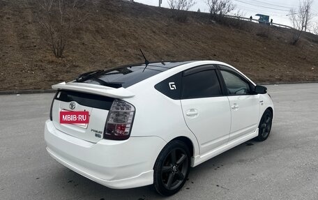 Toyota Prius, 2008 год, 740 000 рублей, 4 фотография