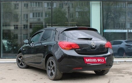 Opel Astra J, 2011 год, 720 000 рублей, 7 фотография