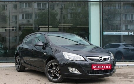 Opel Astra J, 2011 год, 720 000 рублей, 3 фотография