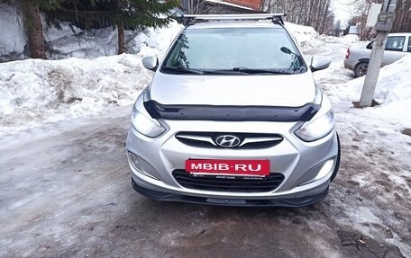 Hyundai Solaris II рестайлинг, 2011 год, 500 000 рублей, 2 фотография