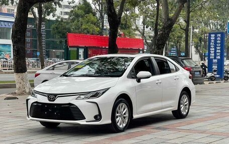 Toyota Corolla, 2022 год, 1 400 000 рублей, 3 фотография