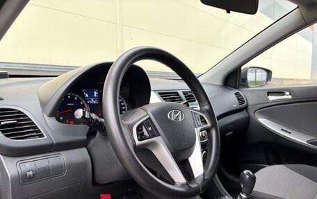 Hyundai Solaris II рестайлинг, 2013 год, 670 000 рублей, 10 фотография