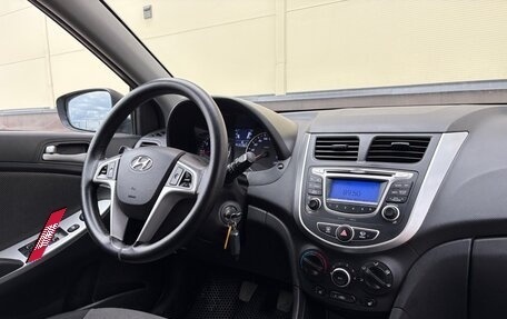 Hyundai Solaris II рестайлинг, 2013 год, 670 000 рублей, 12 фотография