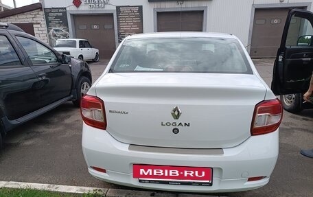 Renault Logan II, 2018 год, 960 000 рублей, 6 фотография