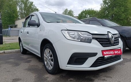 Renault Logan II, 2018 год, 960 000 рублей, 4 фотография