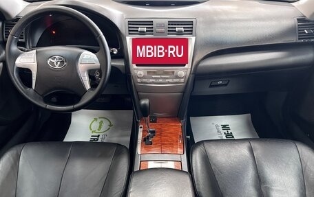 Toyota Camry, 2010 год, 1 345 000 рублей, 10 фотография