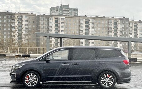 KIA Carnival III, 2018 год, 2 699 000 рублей, 9 фотография