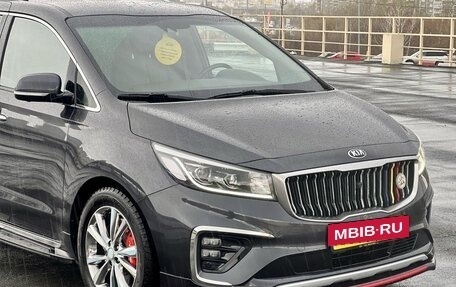 KIA Carnival III, 2018 год, 2 699 000 рублей, 4 фотография