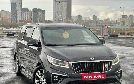 KIA Carnival III, 2018 год, 2 699 000 рублей, 3 фотография