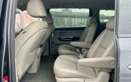 KIA Carnival III, 2018 год, 2 699 000 рублей, 11 фотография