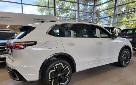 Volkswagen Tiguan, 2024 год, 5 698 000 рублей, 4 фотография