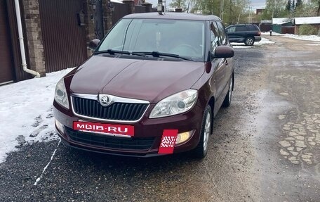 Skoda Fabia II, 2013 год, 950 000 рублей, 2 фотография