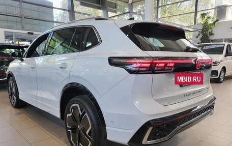 Volkswagen Tiguan, 2024 год, 5 698 000 рублей, 7 фотография