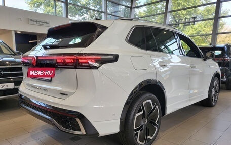 Volkswagen Tiguan, 2024 год, 5 698 000 рублей, 5 фотография