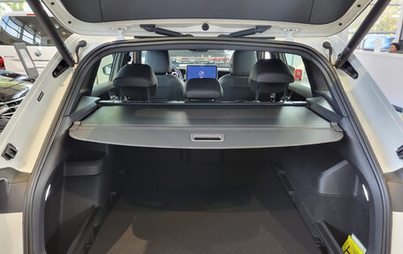 Volkswagen Tiguan, 2024 год, 5 698 000 рублей, 13 фотография