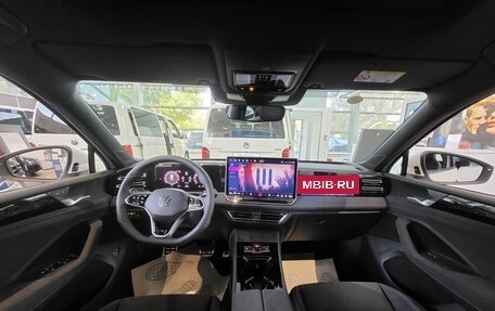 Volkswagen Tiguan, 2024 год, 5 698 000 рублей, 15 фотография