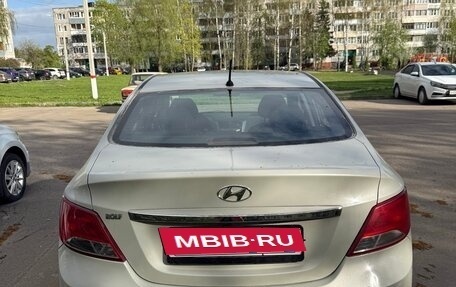 Hyundai Solaris II рестайлинг, 2015 год, 450 000 рублей, 5 фотография