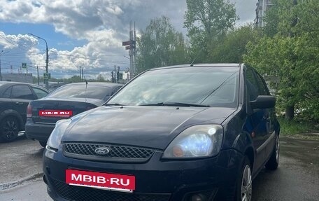 Ford Fiesta, 2006 год, 290 000 рублей, 2 фотография