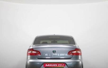 Skoda Superb III рестайлинг, 2013 год, 999 000 рублей, 5 фотография
