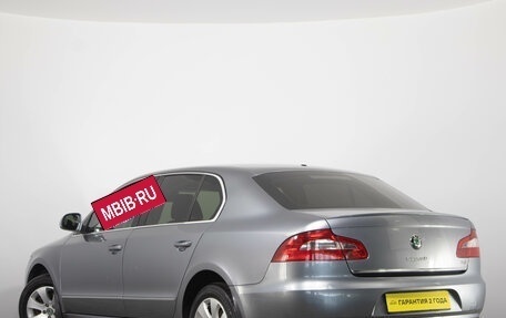 Skoda Superb III рестайлинг, 2013 год, 999 000 рублей, 3 фотография