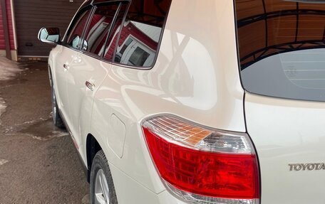 Toyota Highlander III, 2012 год, 2 150 000 рублей, 7 фотография