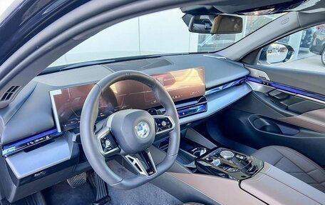 BMW 5 серия, 2024 год, 9 490 000 рублей, 3 фотография